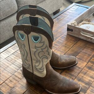 Ariat Brown and Cream Heeled Boots